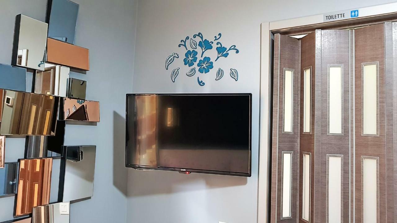 Inna Best House Milan Bagian luar foto