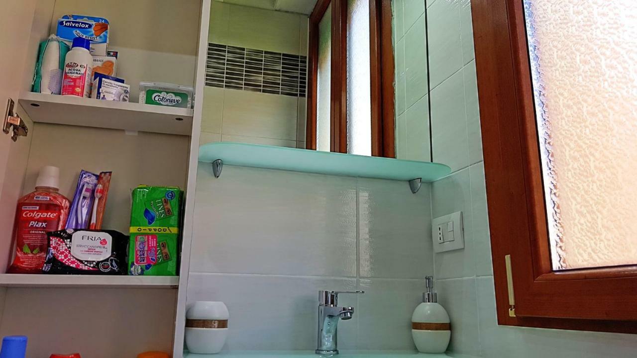 Inna Best House Milan Bagian luar foto